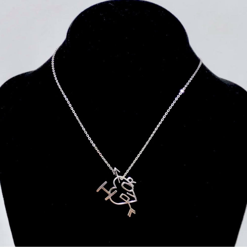 BRAND NEW CHRISTIAN DIOR DIOR WOMEN’S PENDENT NECKLACE I LOVE DIOR